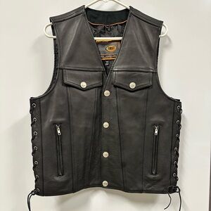 First Manufacturing Classics Black Leather Motorcycle Bike Vest Buffalo Button M